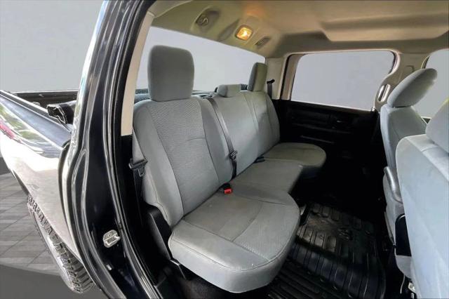 2017 Ram 1500 Express Crew Cab 4x4 5'7" Box