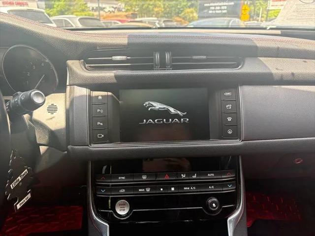 2017 Jaguar XF 35t R-Sport