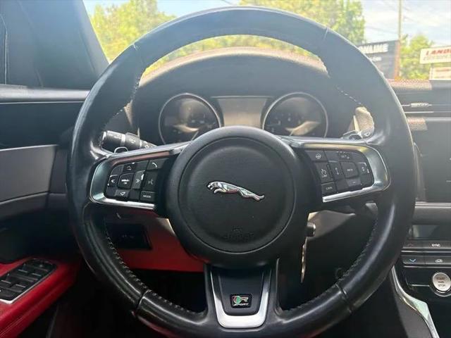 2017 Jaguar XF 35t R-Sport