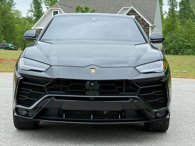2020 Lamborghini Urus Base
