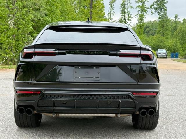2020 Lamborghini Urus Base