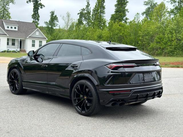 2020 Lamborghini Urus Base