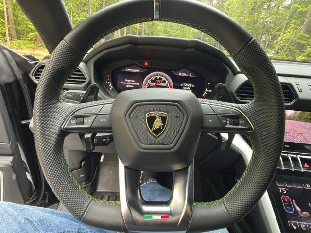 2020 Lamborghini Urus Base