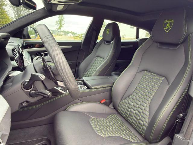 2020 Lamborghini Urus Base