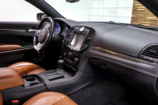 2014 Chrysler 300 SRT8