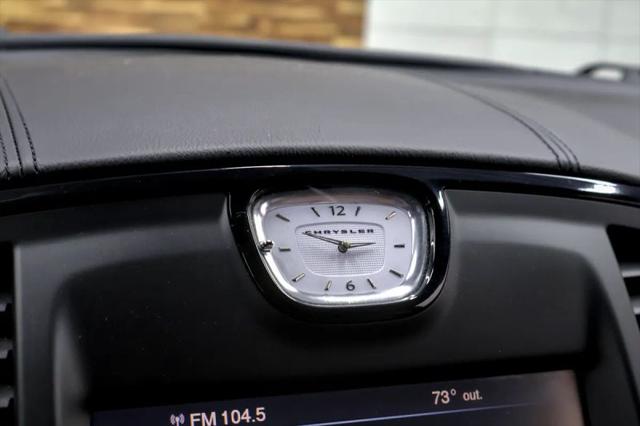2014 Chrysler 300 SRT8