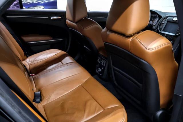 2014 Chrysler 300 SRT8