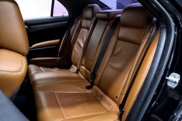 2014 Chrysler 300 SRT8