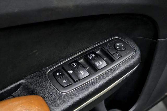 2014 Chrysler 300 SRT8