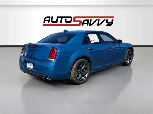 2023 Chrysler 300 Touring