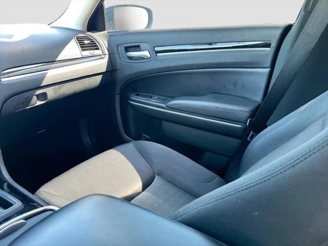 2023 Chrysler 300 Touring