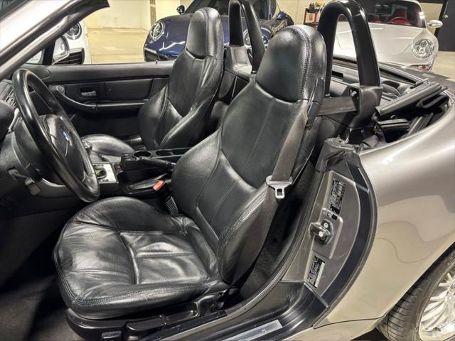 2002 BMW Z3 3.0i