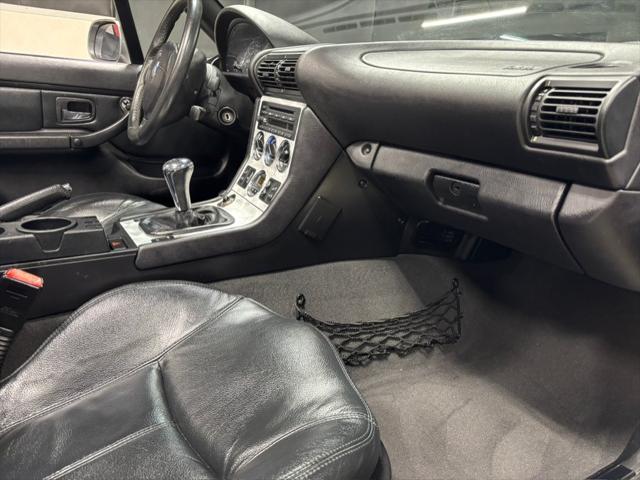 2002 BMW Z3 3.0i