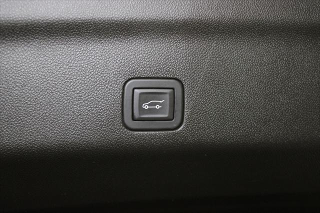 2025 GMC Yukon XL AT4 4WD