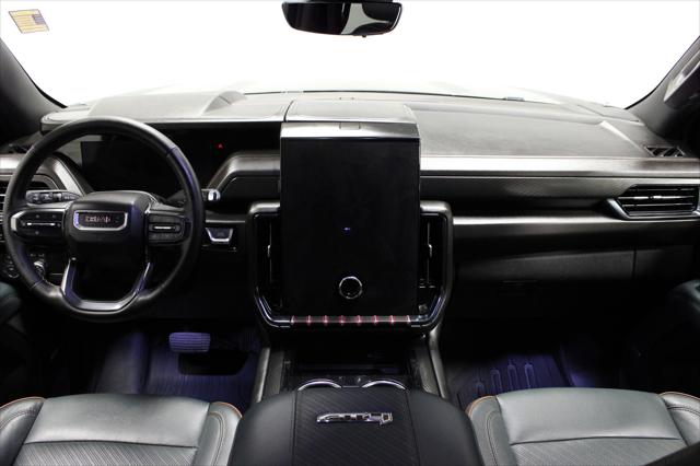 2025 GMC Yukon XL AT4 4WD