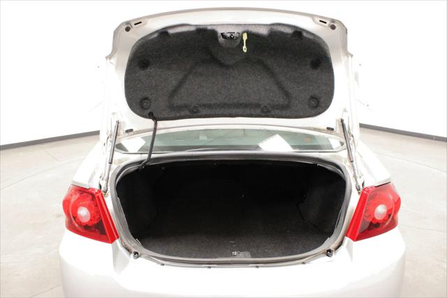 2012 Dodge Avenger SE