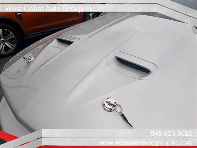 2005 Ford Mustang GT Deluxe