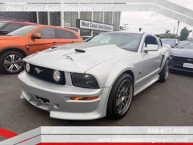 2005 Ford Mustang GT Deluxe