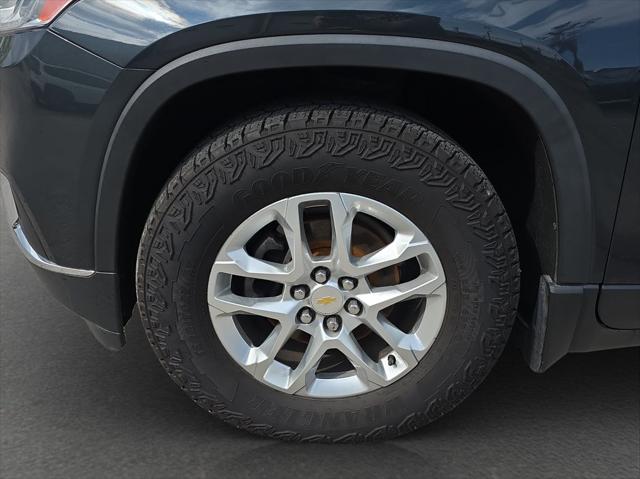 2020 Chevrolet Traverse FWD LT Cloth