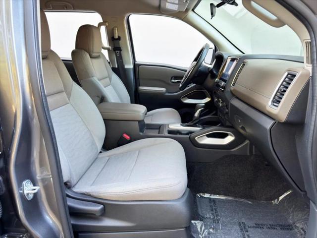 2022 Nissan Frontier Crew Cab SV 4x2