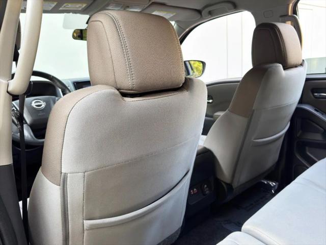 2022 Nissan Frontier Crew Cab SV 4x2
