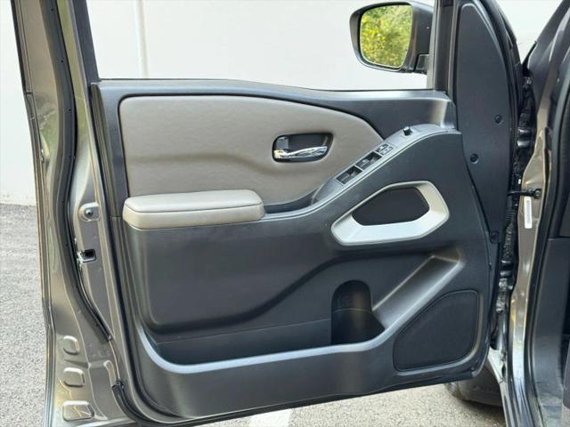 2022 Nissan Frontier Crew Cab SV 4x2