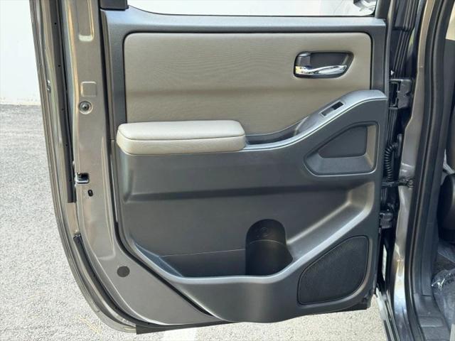 2022 Nissan Frontier Crew Cab SV 4x2