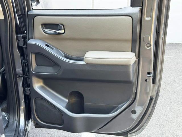 2022 Nissan Frontier Crew Cab SV 4x2