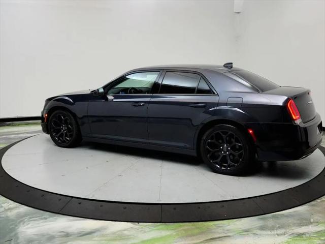2019 Chrysler 300 Touring