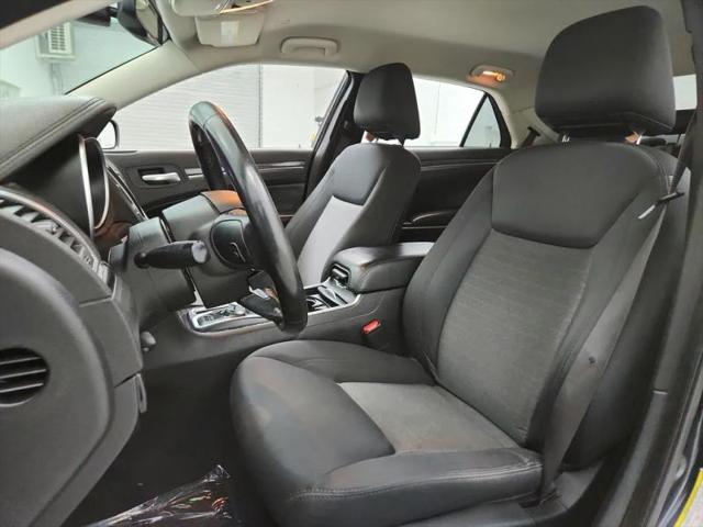2019 Chrysler 300 Touring