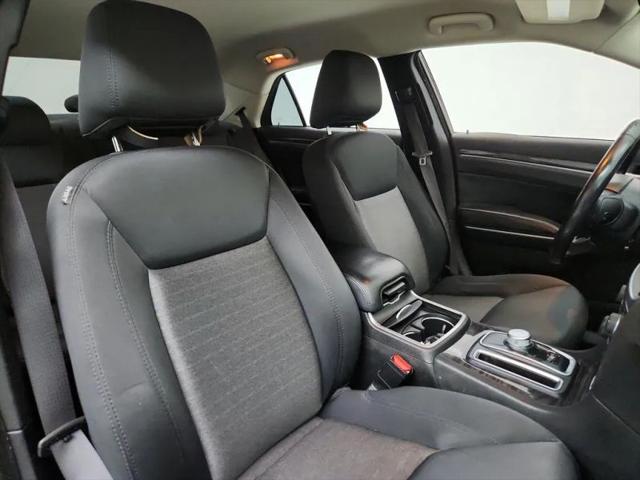 2019 Chrysler 300 Touring