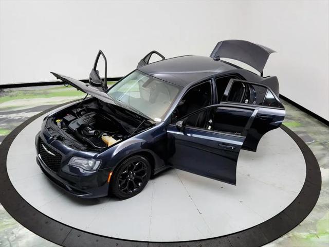 2019 Chrysler 300 Touring