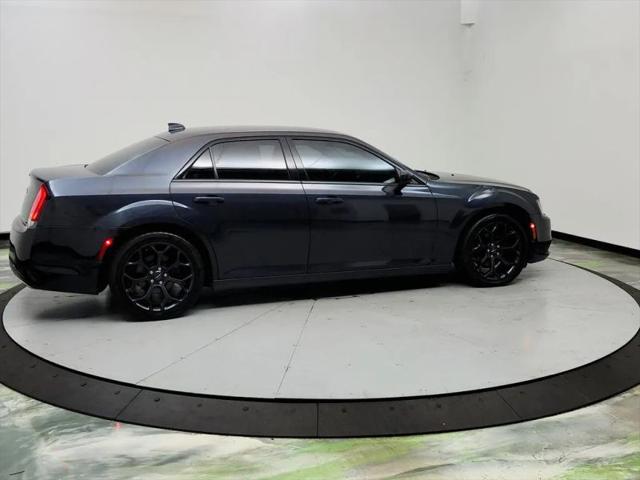 2019 Chrysler 300 Touring