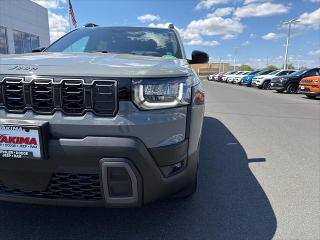 2026 Jeep Cherokee Laredo 4x4