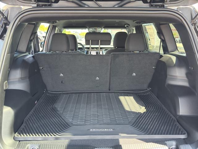 2026 Jeep Cherokee Laredo 4x4