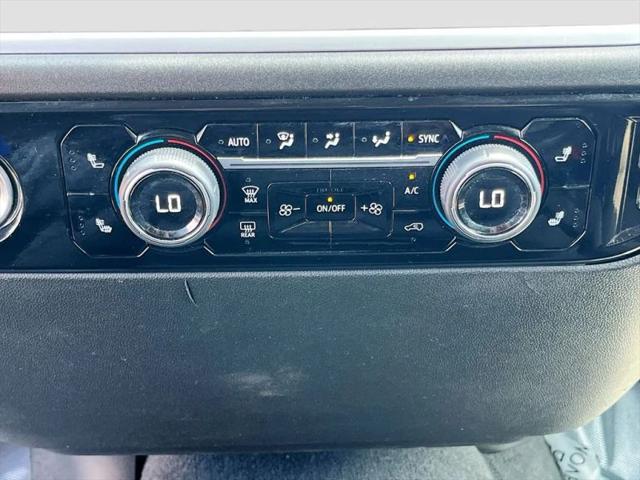 2023 Chevrolet Silverado 1500 4WD Crew Cab Short Bed LT with 2FL