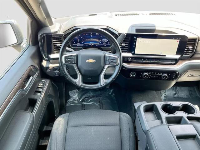 2023 Chevrolet Silverado 1500 4WD Crew Cab Short Bed LT with 2FL