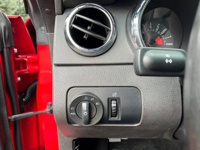 2007 Ford Mustang GT Deluxe