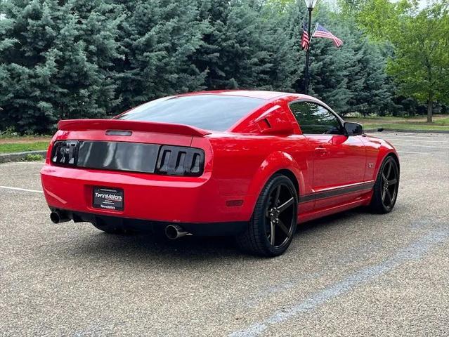 2007 Ford Mustang GT Deluxe
