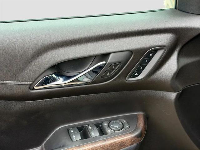 2023 GMC Acadia FWD Denali