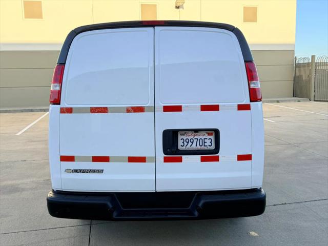 2021 Chevrolet Express Cargo Van RWD 2500 Regular Wheelbase WT