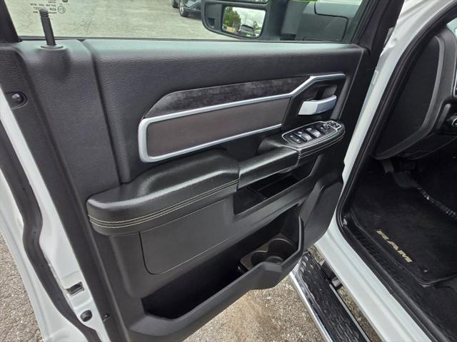 2024 Ram 3500 Big Horn Crew Cab 4x4 8' Box