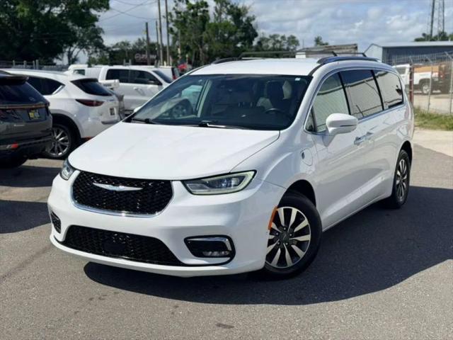 2021 Chrysler Pacifica Hybrid Touring L for sale in Orlando, FL
