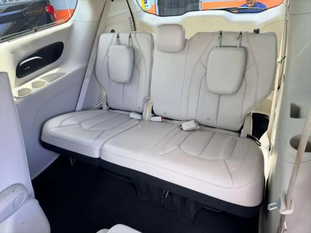 2021 Chrysler Pacifica Hybrid Touring L