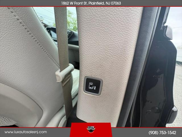 2017 Chrysler Pacifica Touring-L