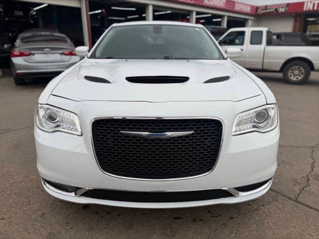 2023 Chrysler 300 Touring