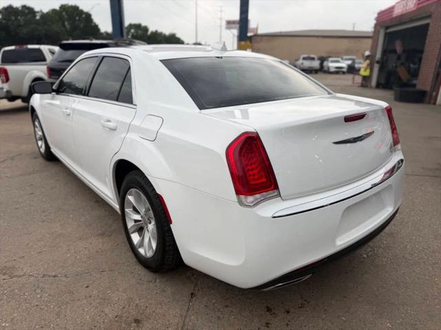 2023 Chrysler 300 Touring