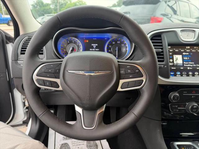 2023 Chrysler 300 Touring