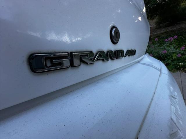 2004 Pontiac Grand Am SE1