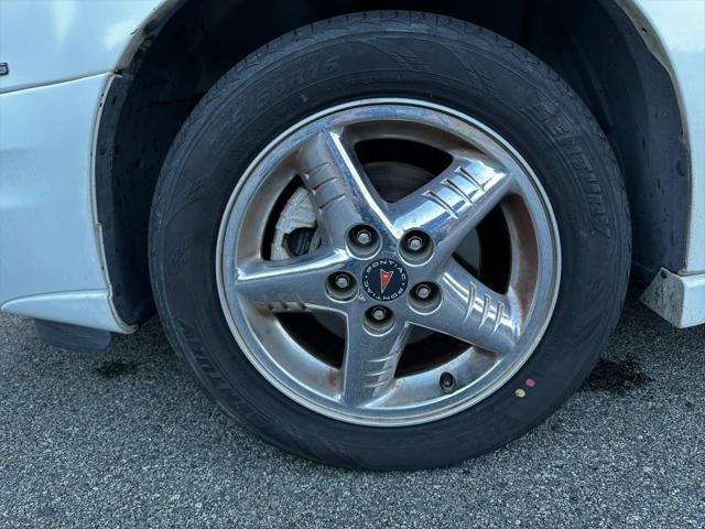 2004 Pontiac Grand Am SE1